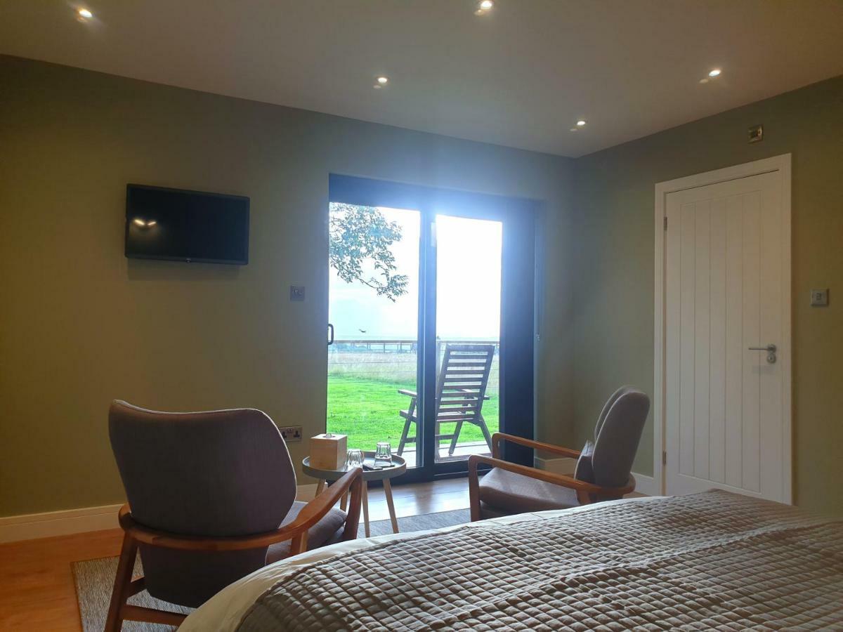 Open Acres Accommodation And Airport Parking Backwell Dış mekan fotoğraf
